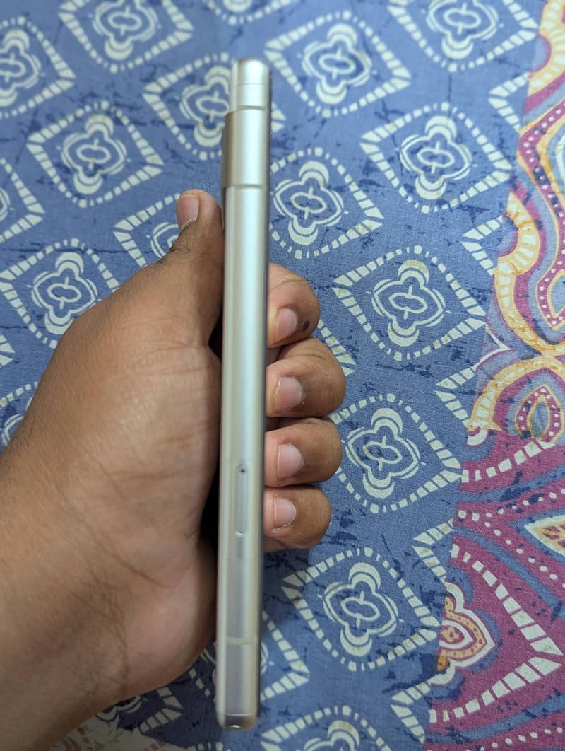 Google Pixel 7a 3