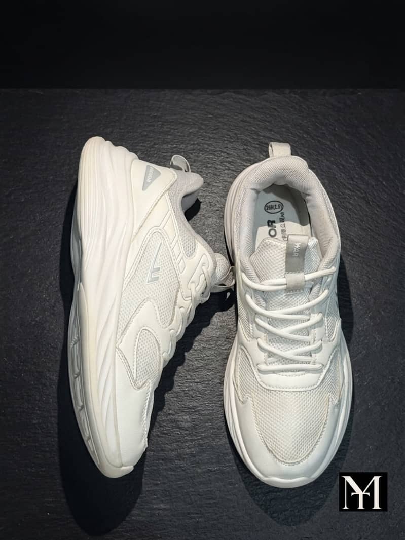Sneakers 0
