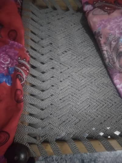Pair of 2 charpae