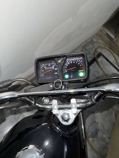 220 Km Driven Scratch less Honda 125 SELF Black Silver