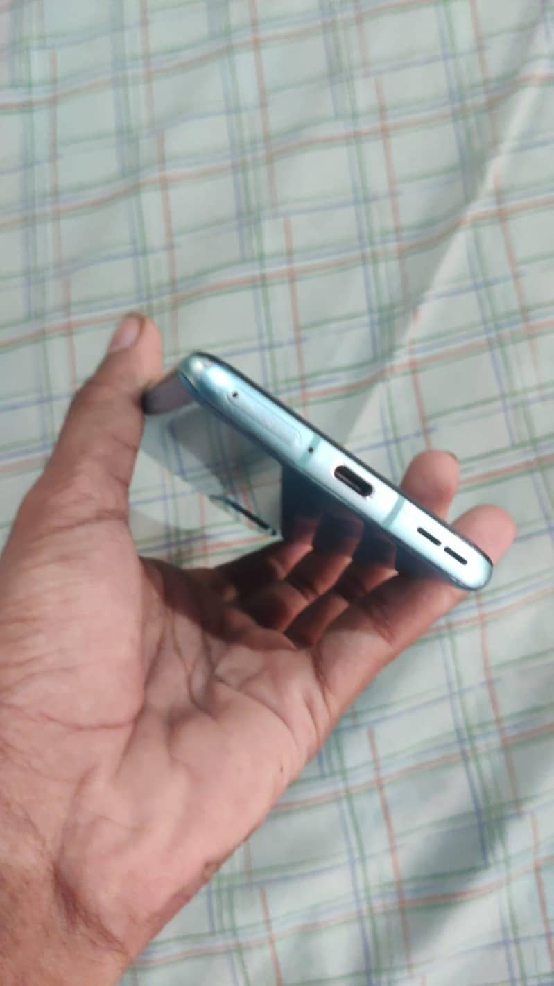 One Plus 8T 1