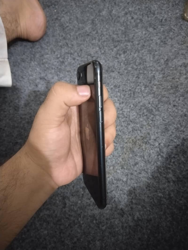 Apple iPhone SE 4