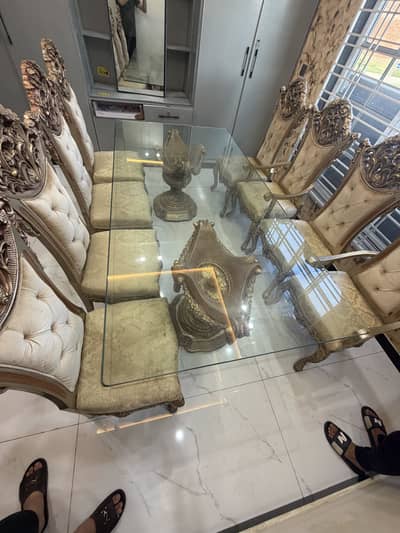 DINNING TABLE