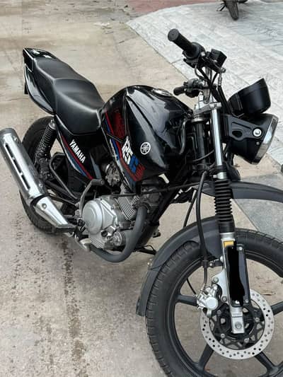 YBR 125G 2023