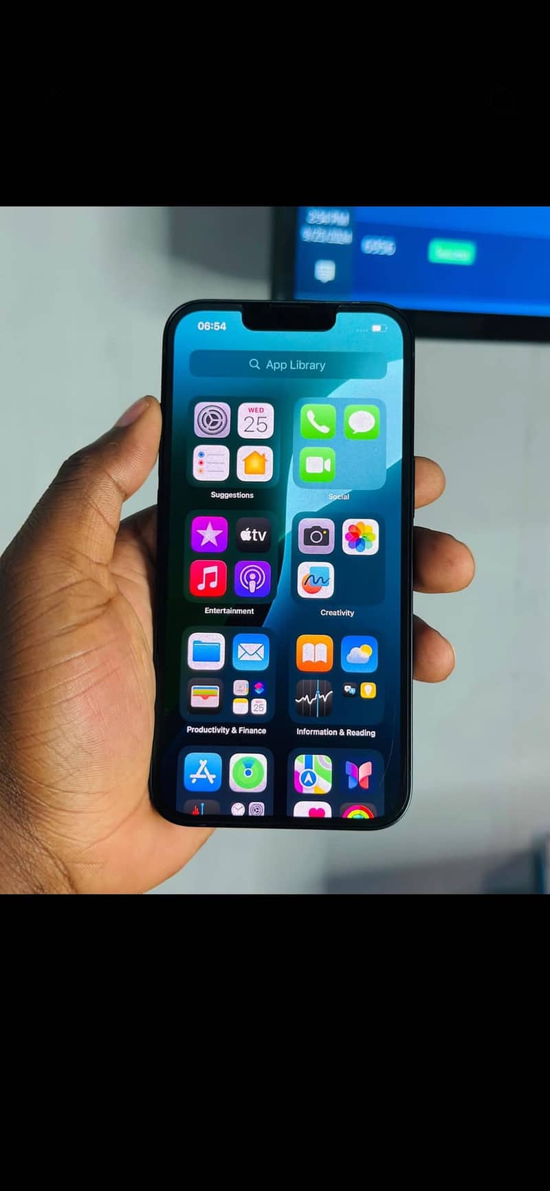 Apple iPhone 13 1