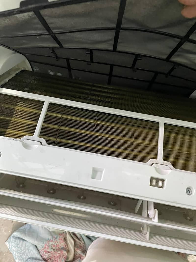 split AC 0