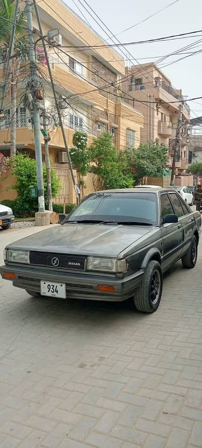 Nissan Sunny 1987