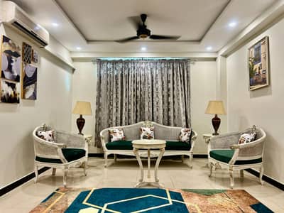 Per day apartment available luxury Furnished on f11