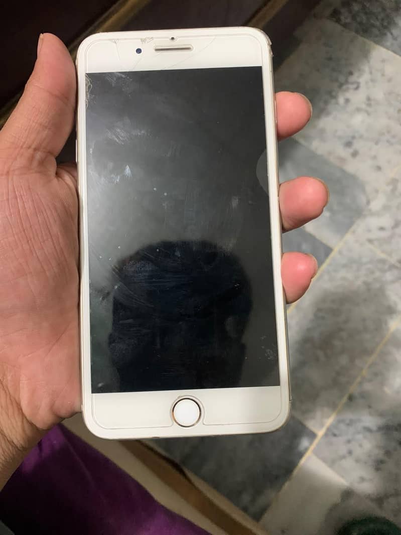 Apple iPhone 8 Plus 1
