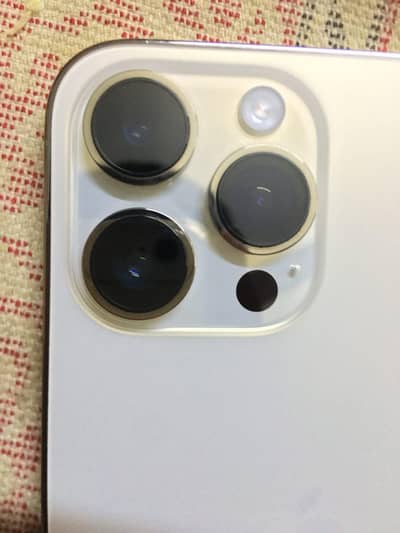 Apple iPhone 14 Pro Max golden color exchange possible