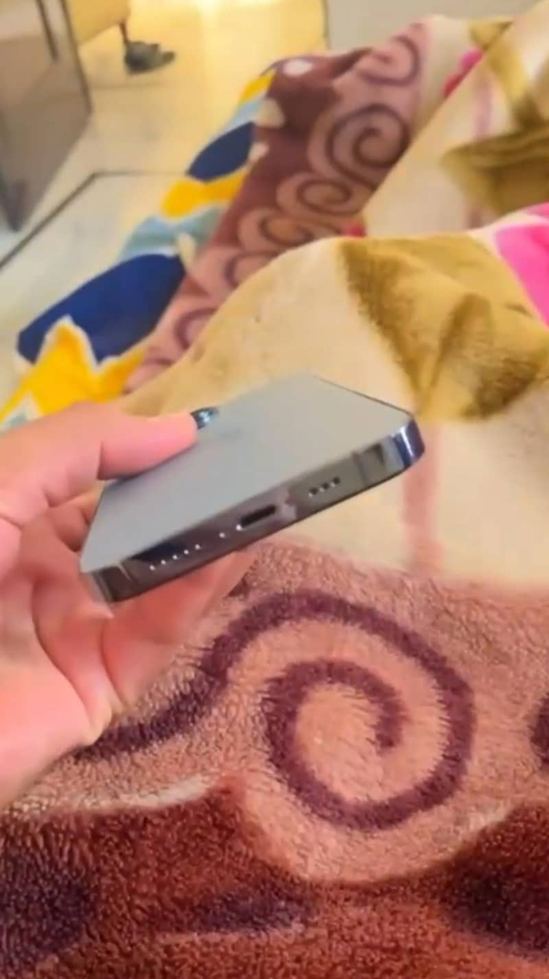 Apple iPhone 13 Pro 3