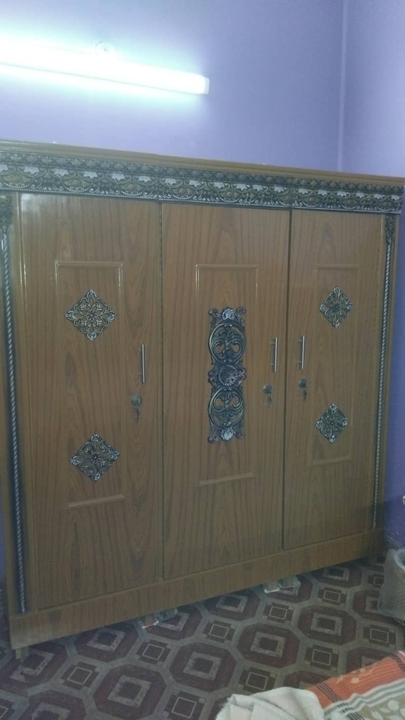 اکروٽ کاٽي 13