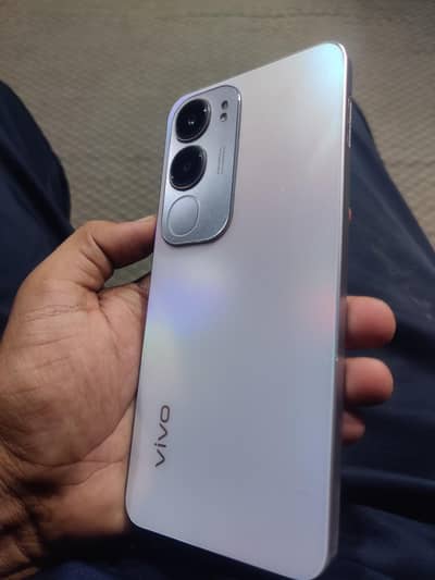 Vivo Y19s