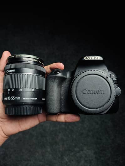 Canon 200D Full Box Excellent Condition