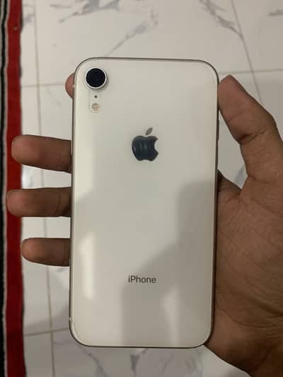 Apple iPhone XR