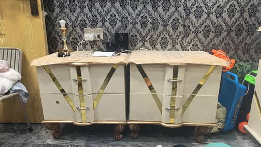 Luxury| Double Bed + Dressing Table + 2 Side Tables