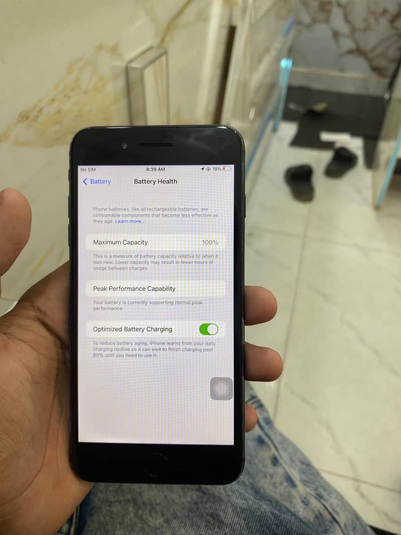 Apple iPhone 7 Plus 1