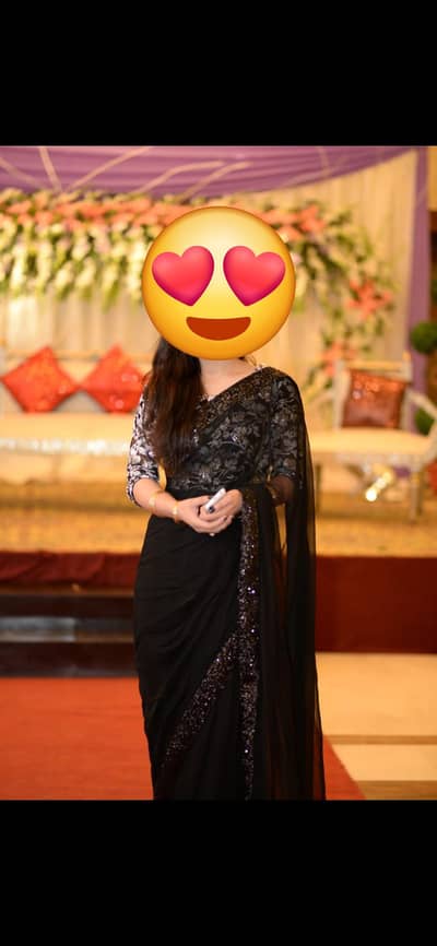black saree