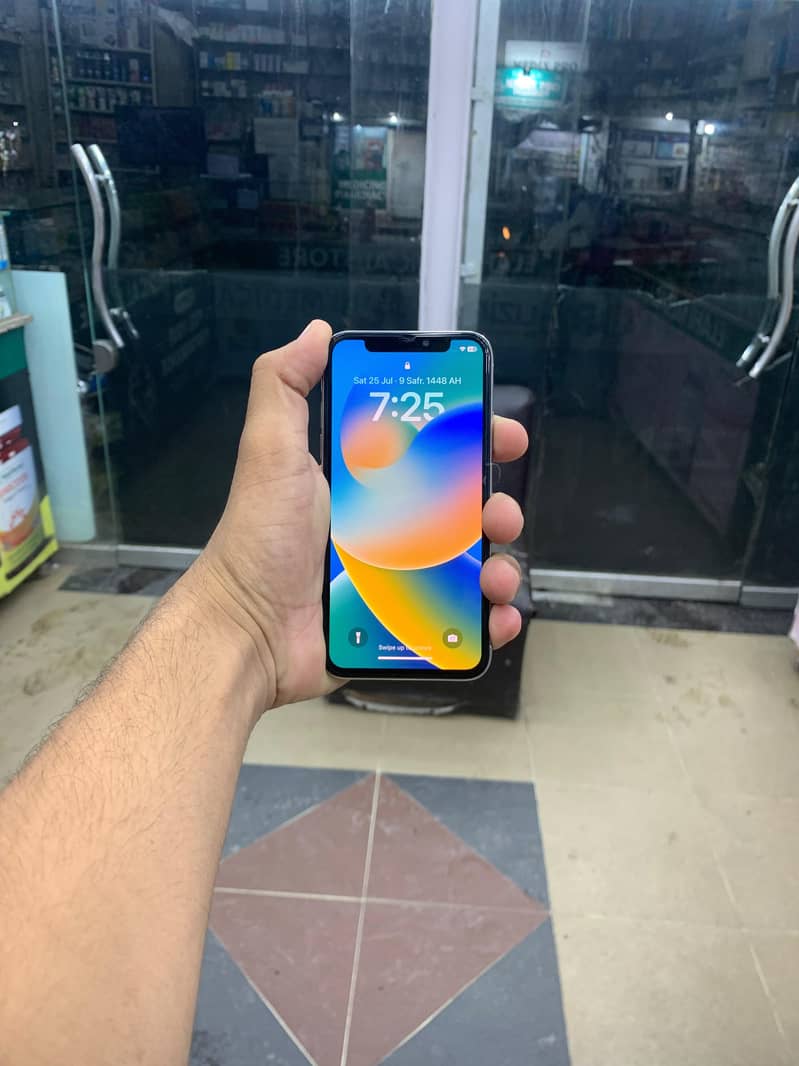 Apple iPhone X 0