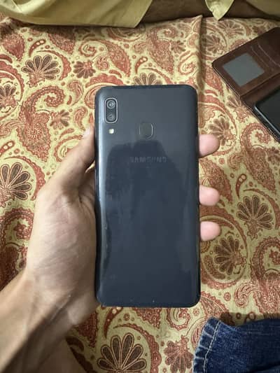 Samsung A20