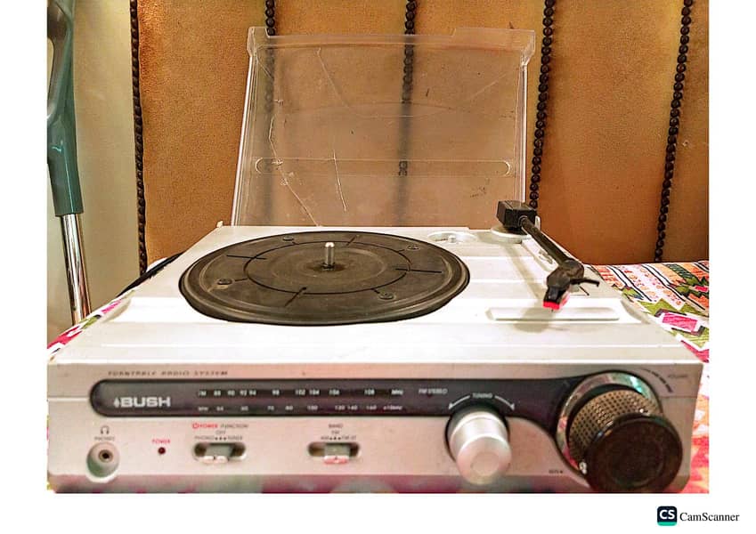 BUSH 2 Speed Record Player with 2 Band Radio. Video Available 2