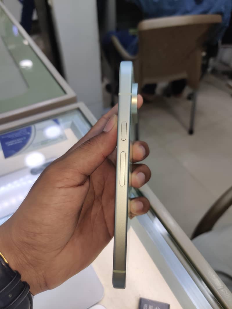 Google Pixel 9 2