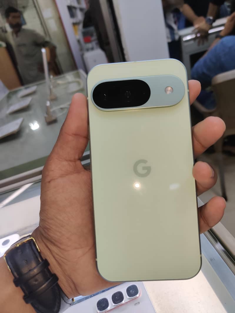 Google Pixel 9 3