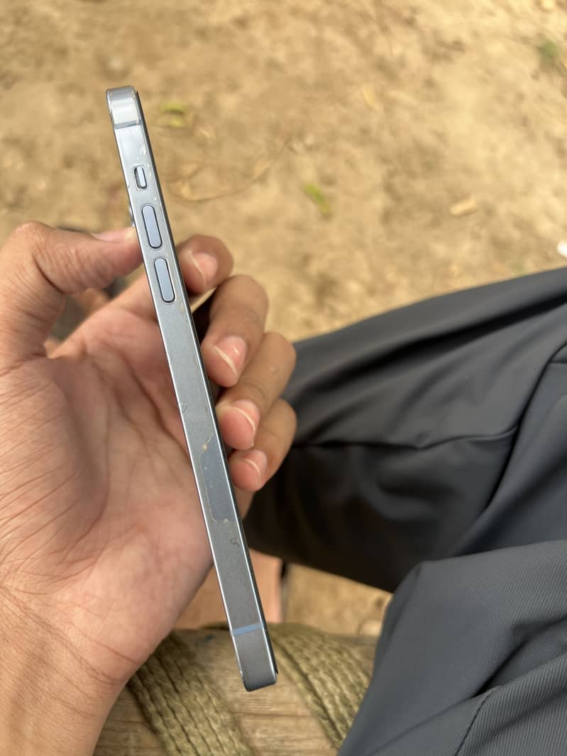 Apple iPhone 14 plus 3