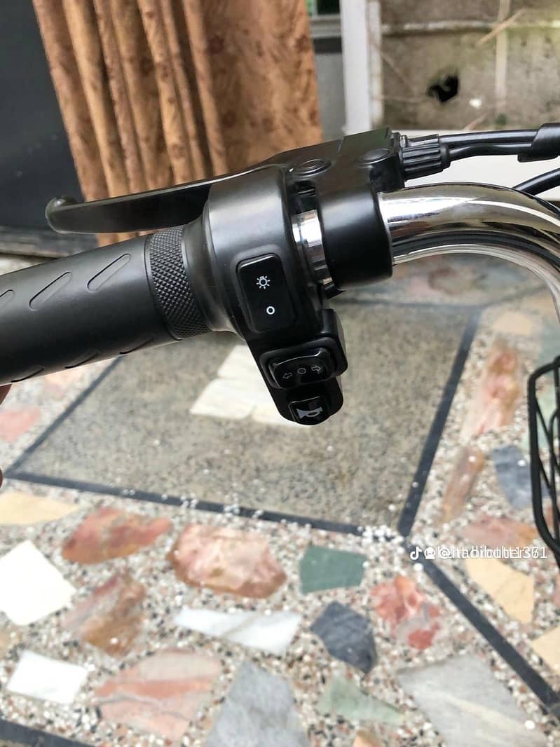 electric scooter 4