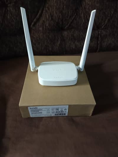 tenda fiber router excellent condition