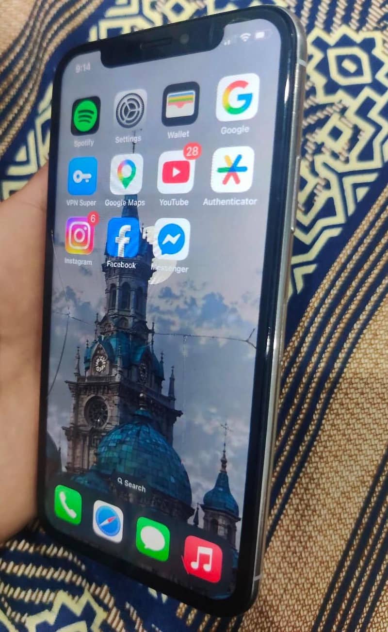 Apple iPhone X 6