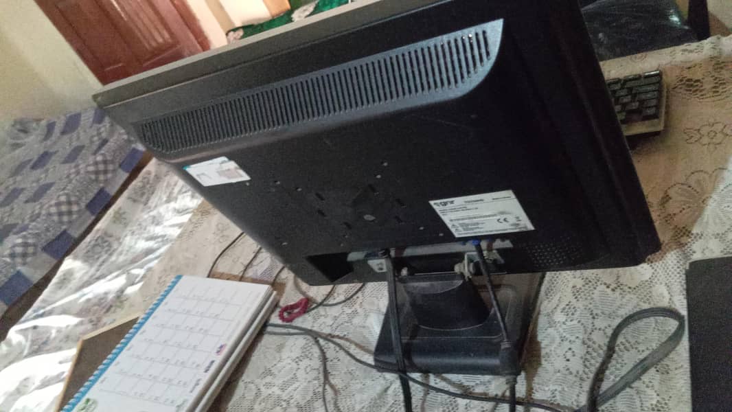 Computer available to Sell 1
