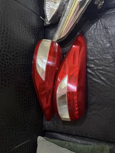 yarisHeadlights back lights pumper available complete for sale