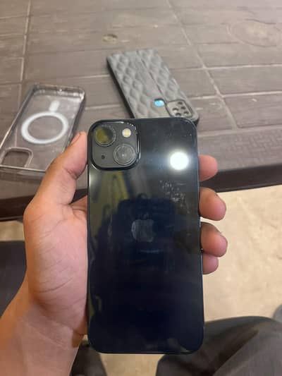 Apple iPhone 13