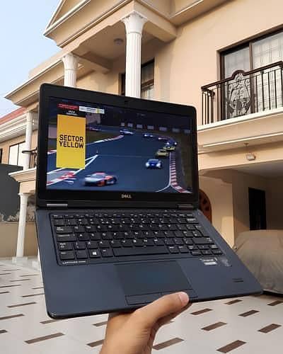 dell very slim laptop 8/256 fixed price i5 5th