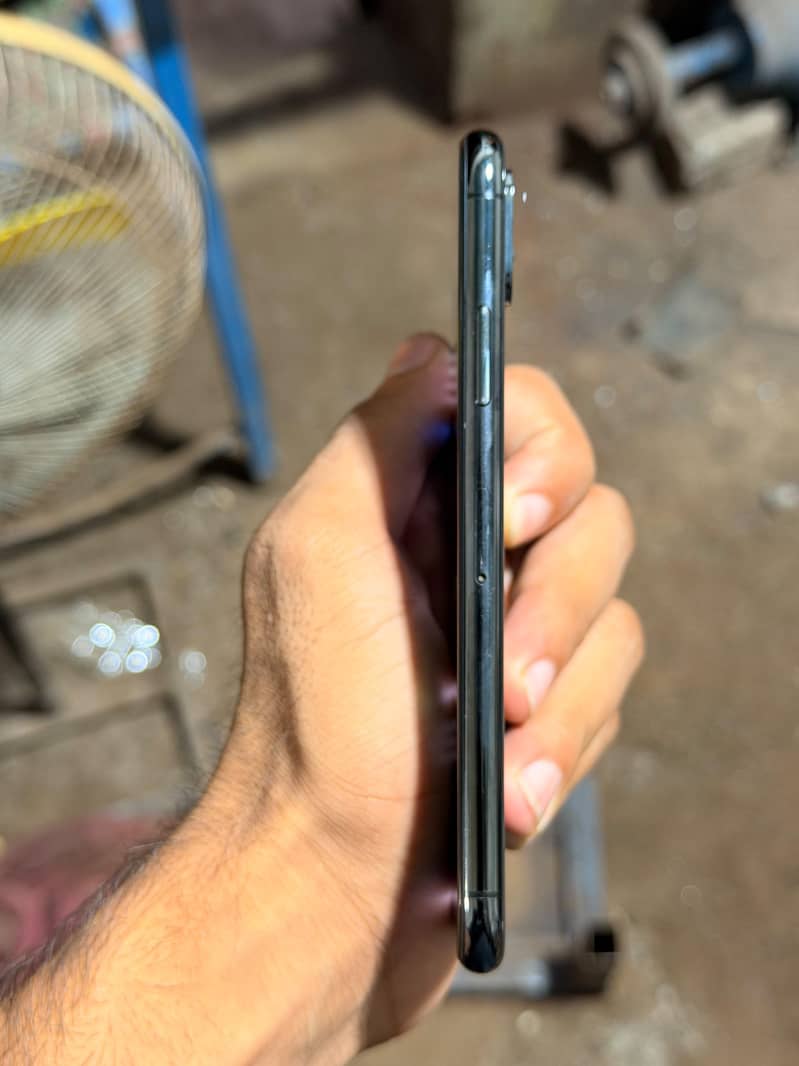 Apple iPhone X 2
