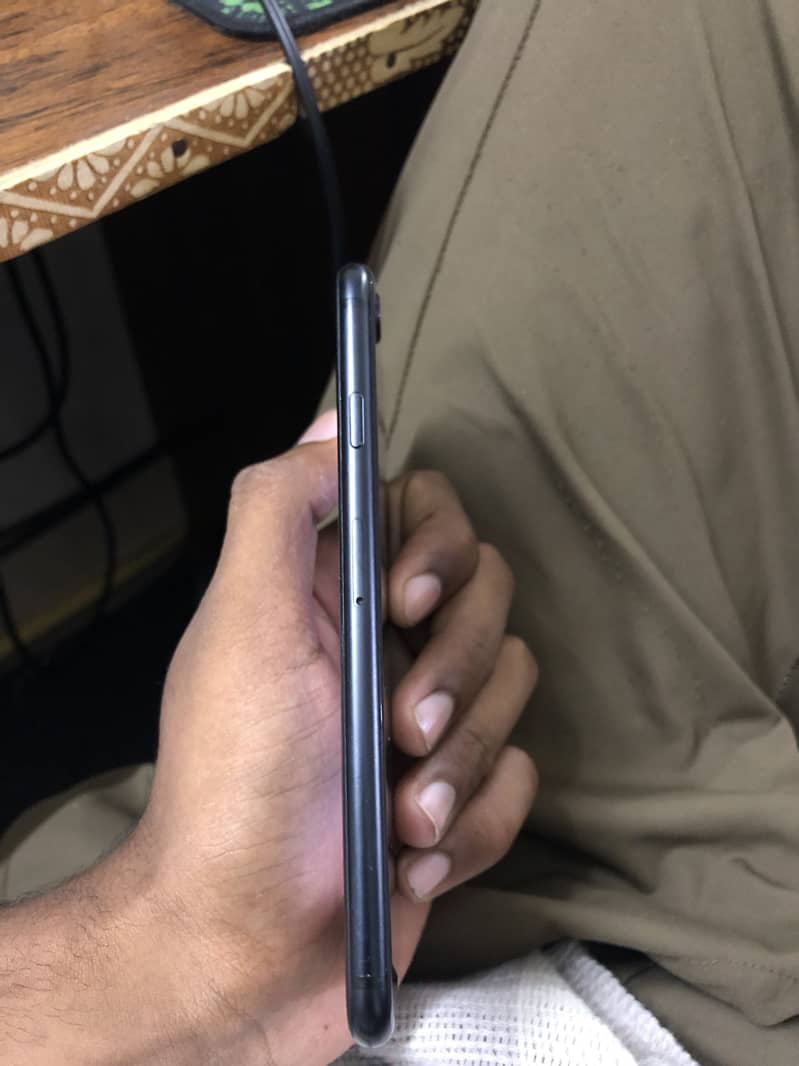 Apple iPhone SE 3
