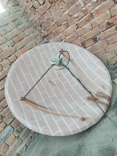 Dish + Receiver in Good Condition 03067091904