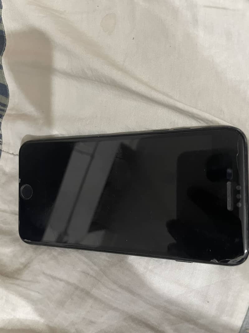 Apple iPhone 7 Plus 2