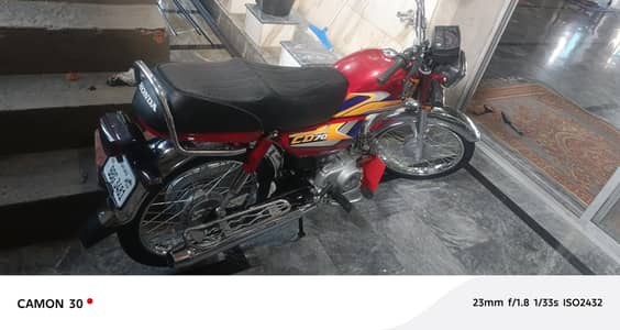 Honda cd70 2025 model    number 03444453173 wahtsapp and call