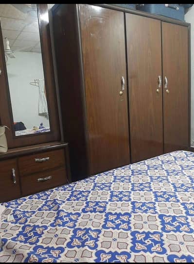 wardrobe used
