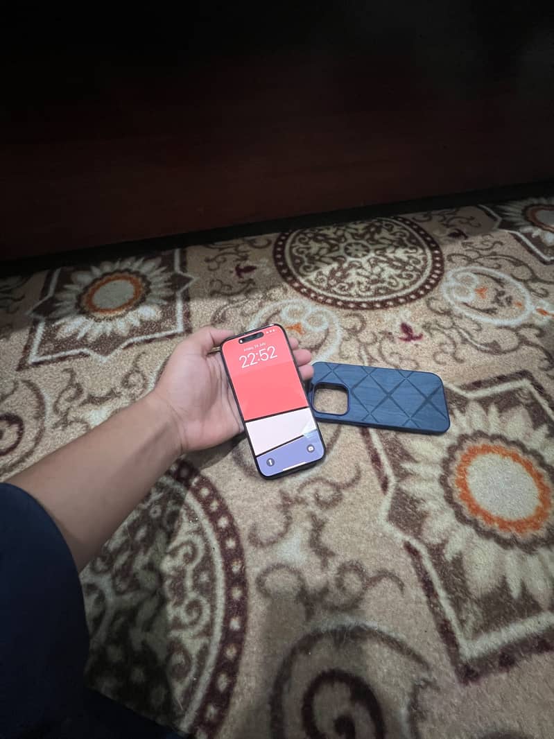 Apple iPhone 15 Pro 3