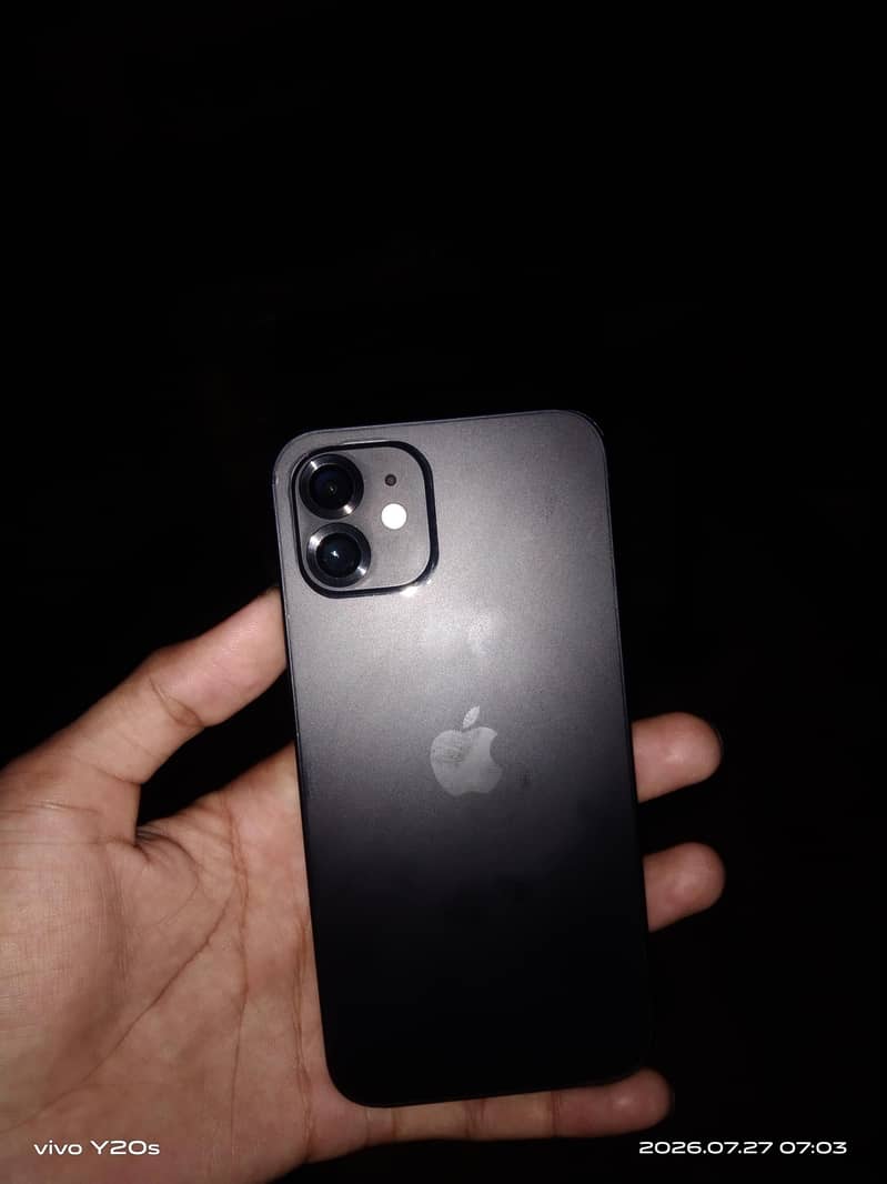 Apple iPhone 12 0