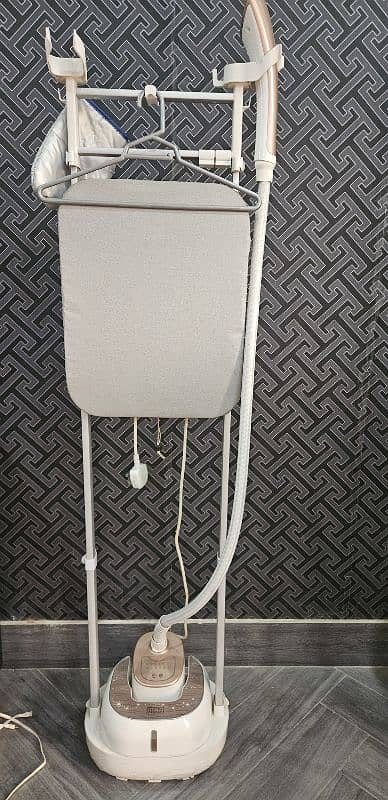 Black+Decker 2400W Garment Steamer