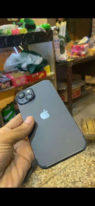 Apple iPhone 13