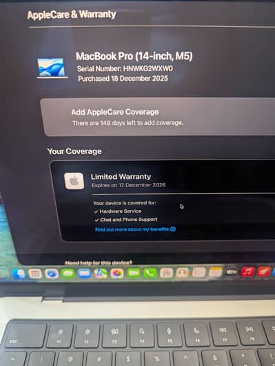 MacBook pro M5 14 inch Display 16/512 silver