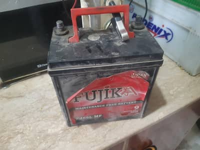 12 Volt Dry Battery in Gud condition