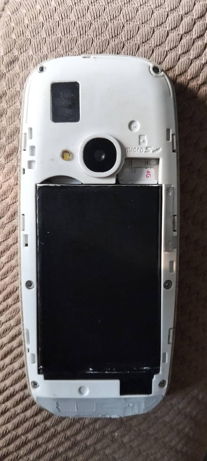 Nokia 3310 4