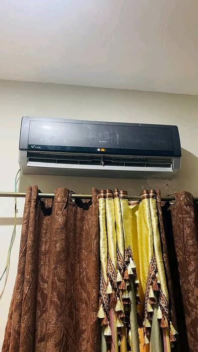 gree 1 ton  Ac for sale