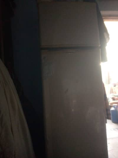 Dawlance freezer hai bht acha Kam krta ha